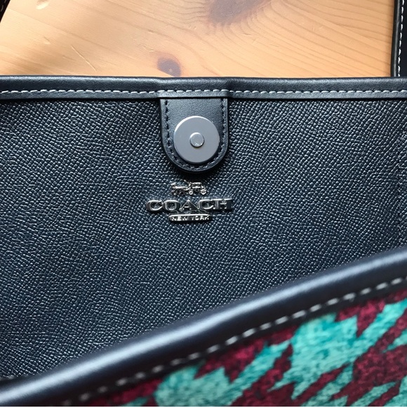 🥰 Coach City Tote With Houndstooth Print - Picture 9 of 10
